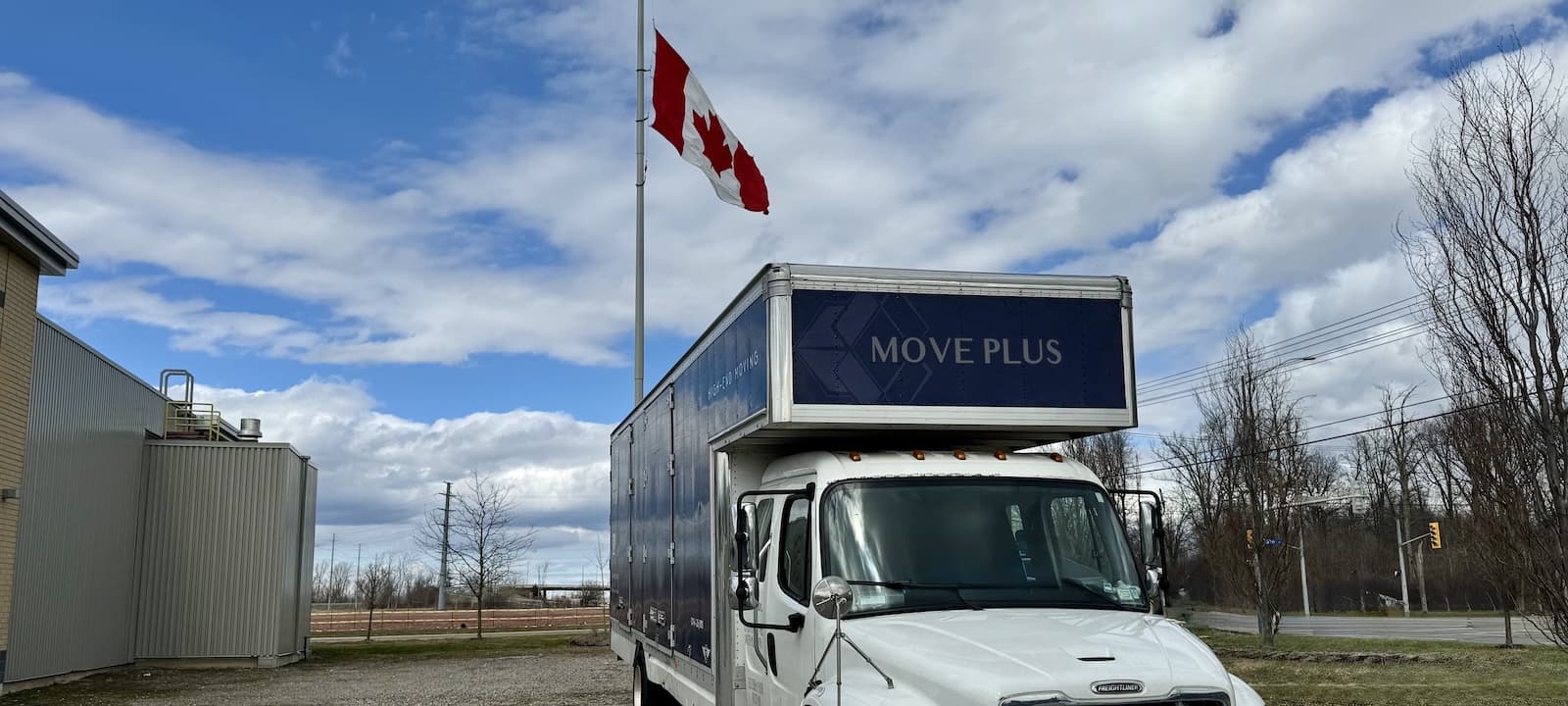 USA to Canada Moving-label-picture